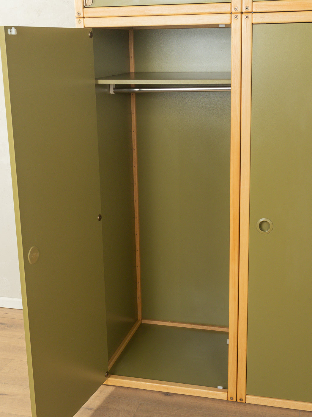 Flötotto wardrobe