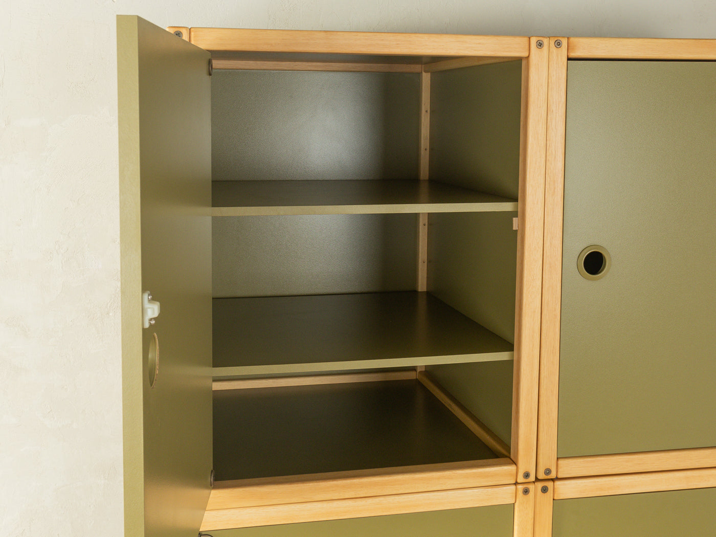 Flötotto wardrobe
