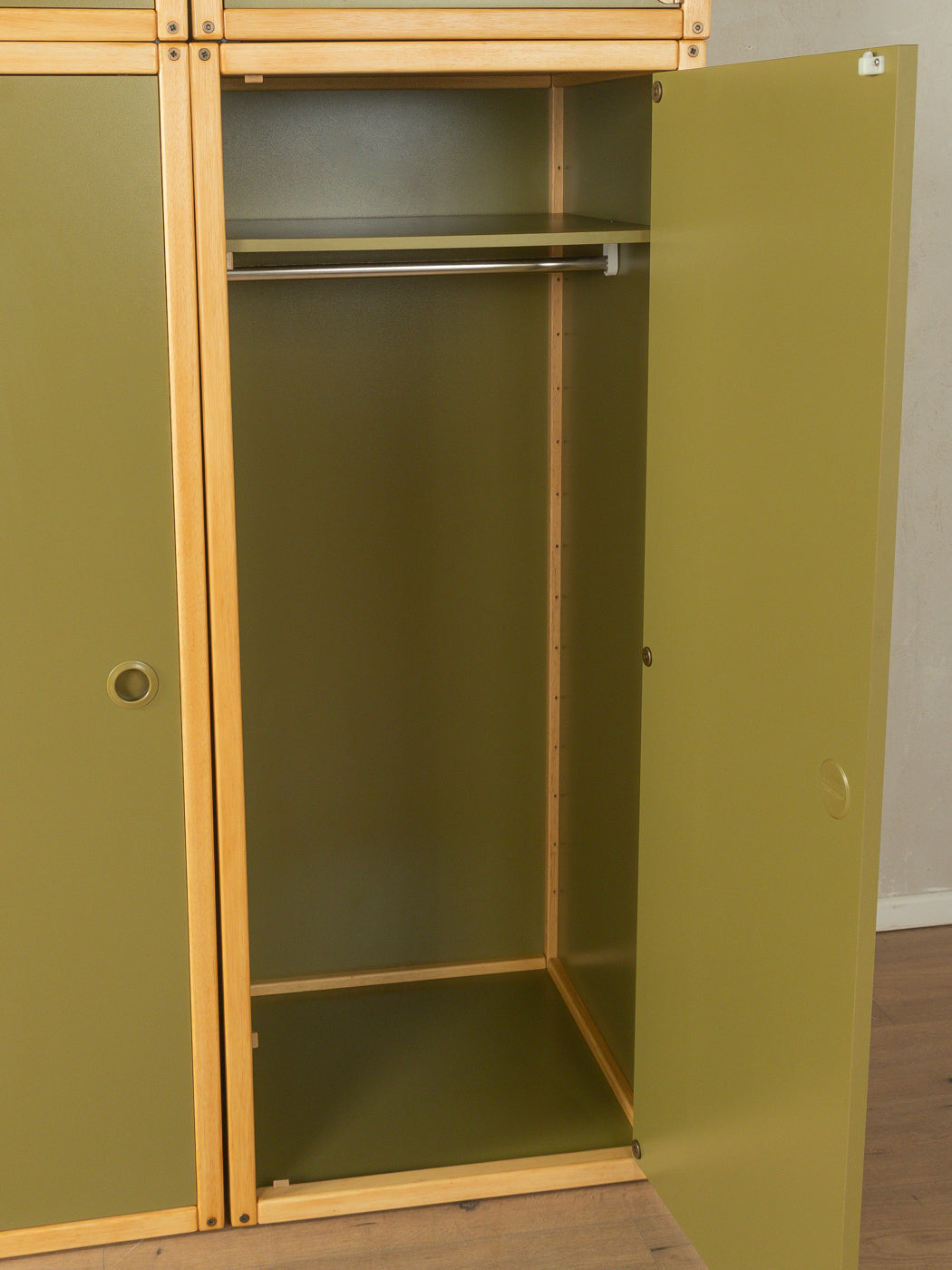 Flötotto wardrobe