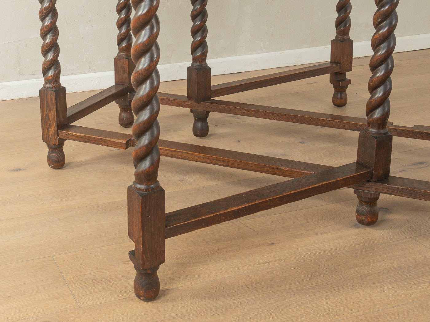 1920s gateleg dining table