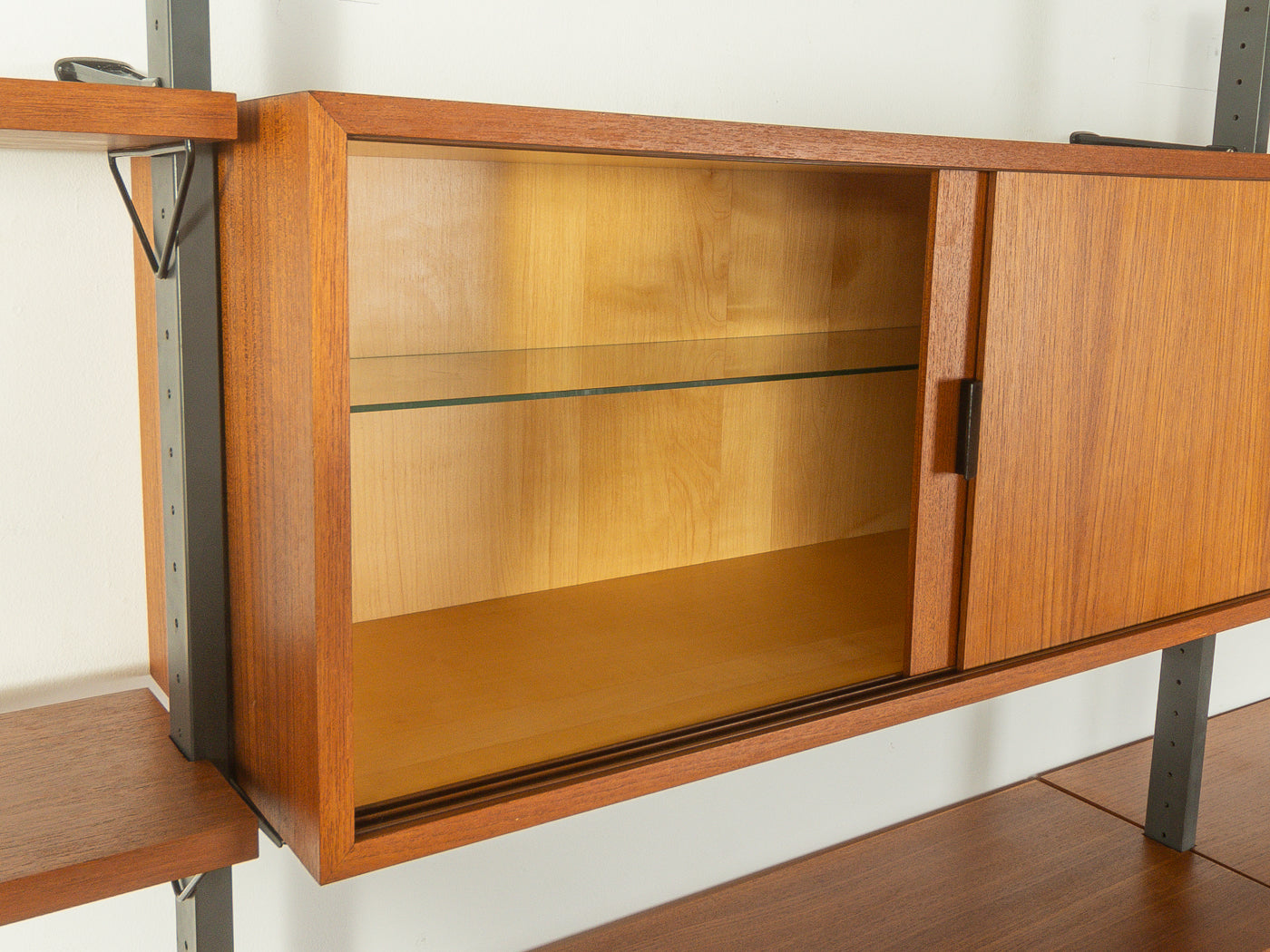 1960s Shelving system, Olof Pira
