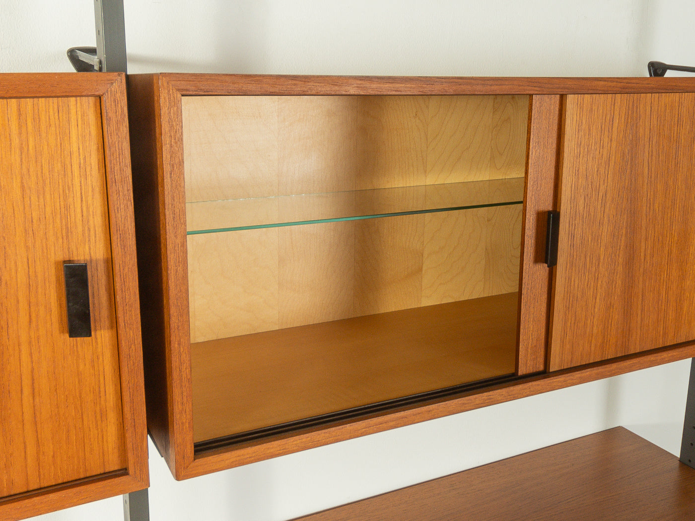1960s Shelving system, Olof Pira