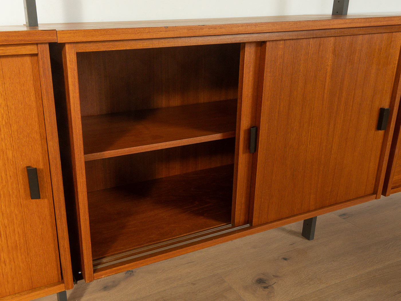 1960s Shelving system, Olof Pira