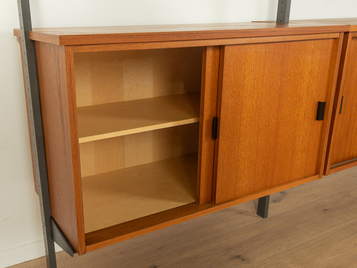 1960s Shelving system, Olof Pira