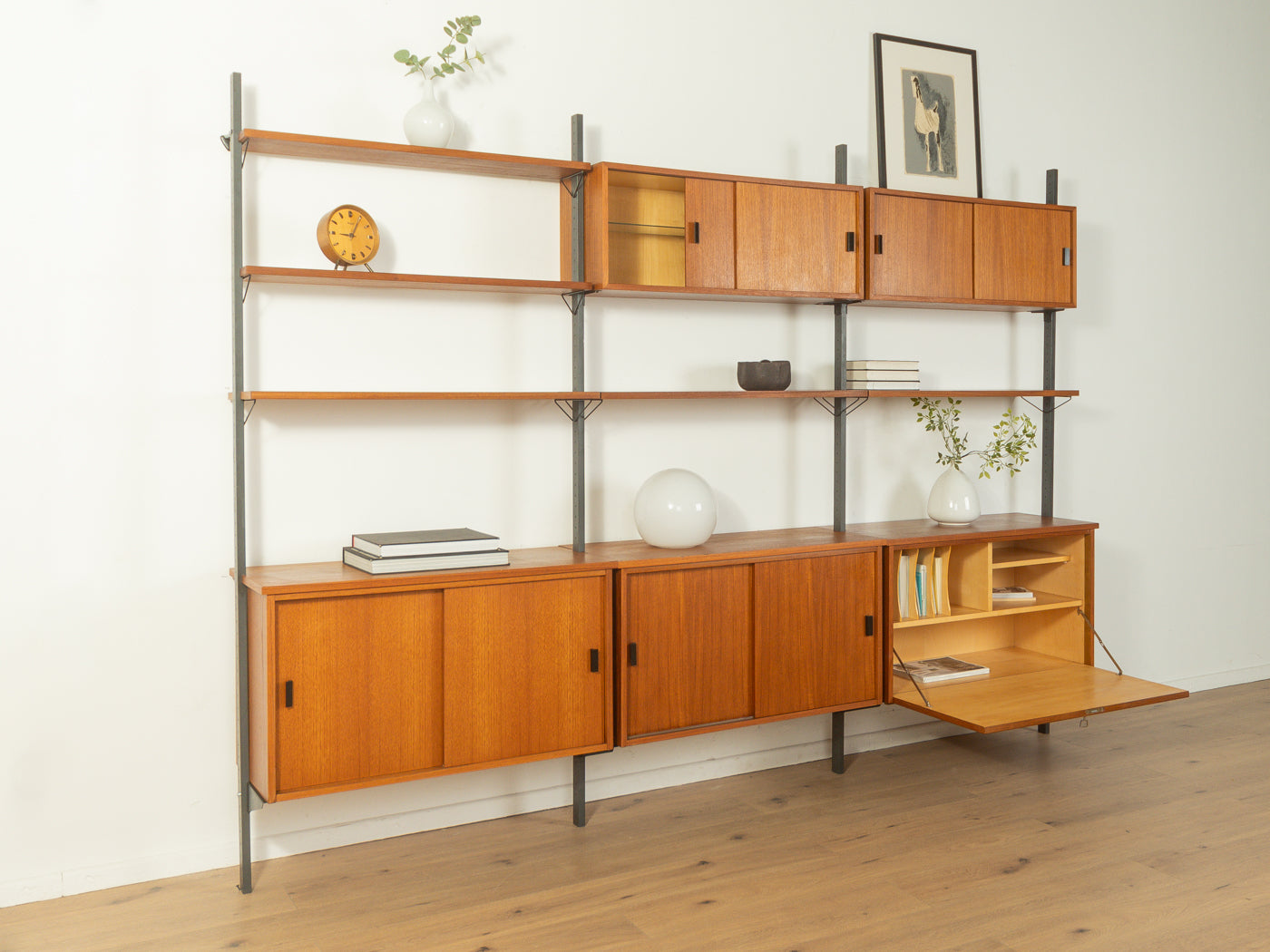 1960s Shelving system, Olof Pira