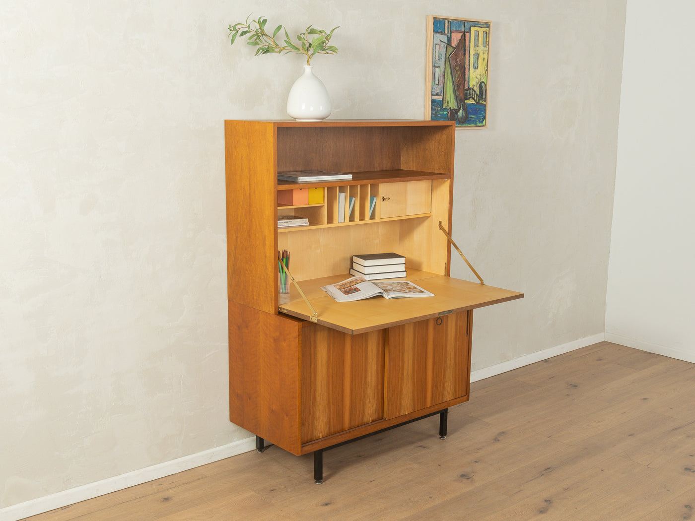 1950s Bureau