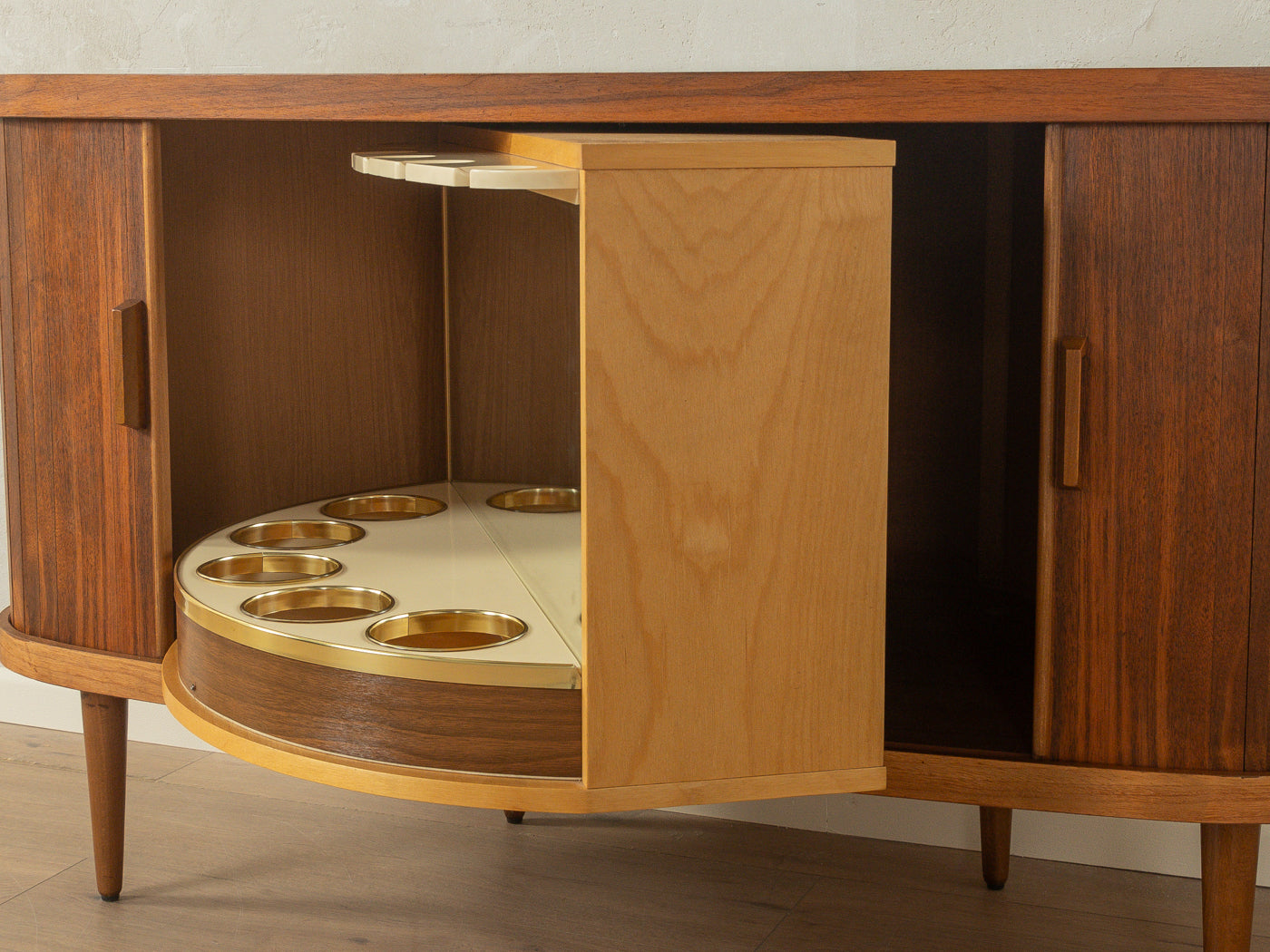 1950er Jahre Barschrank