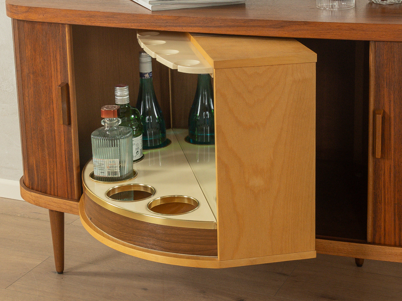 1950er Jahre Barschrank