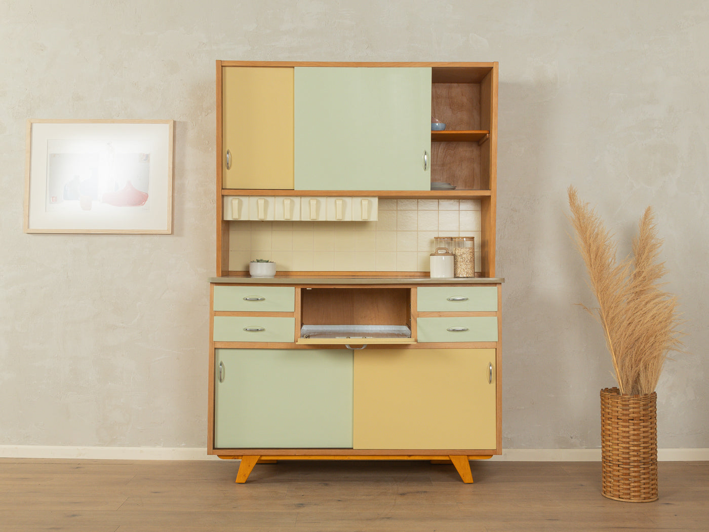 Charming kitchen cabinet