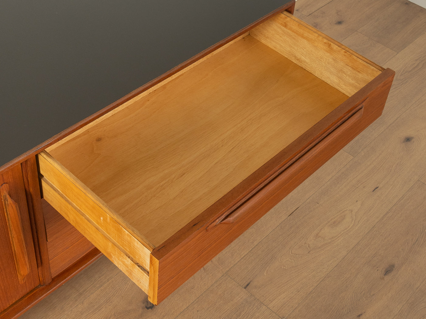 Einzigartiges Sideboard, Heinrich Riestenpatt