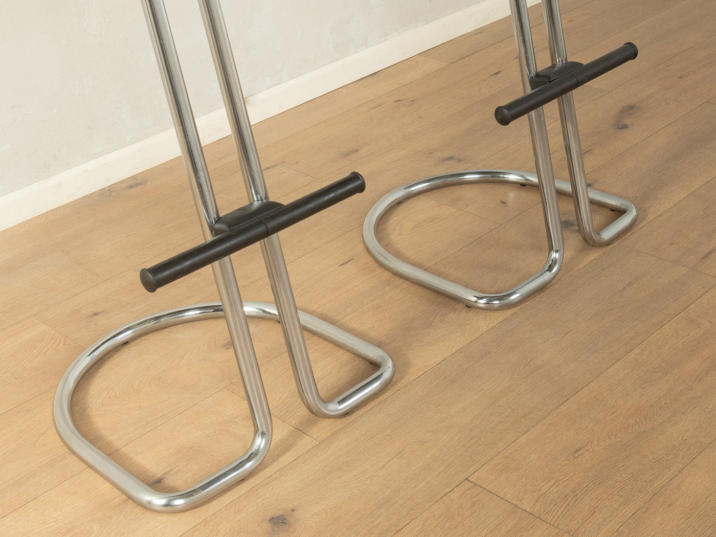 Barhocker-Set im Bauhaus-Stil - Bild 4