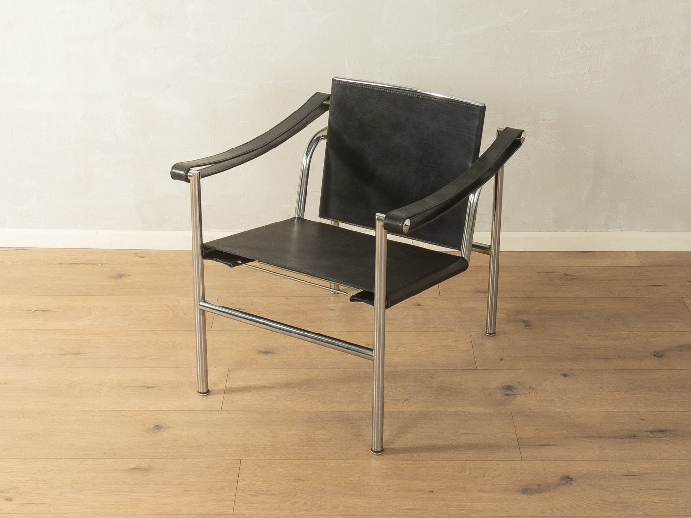 Le Corbusier LC1 Lounge Chair by Cassina | MCF Select