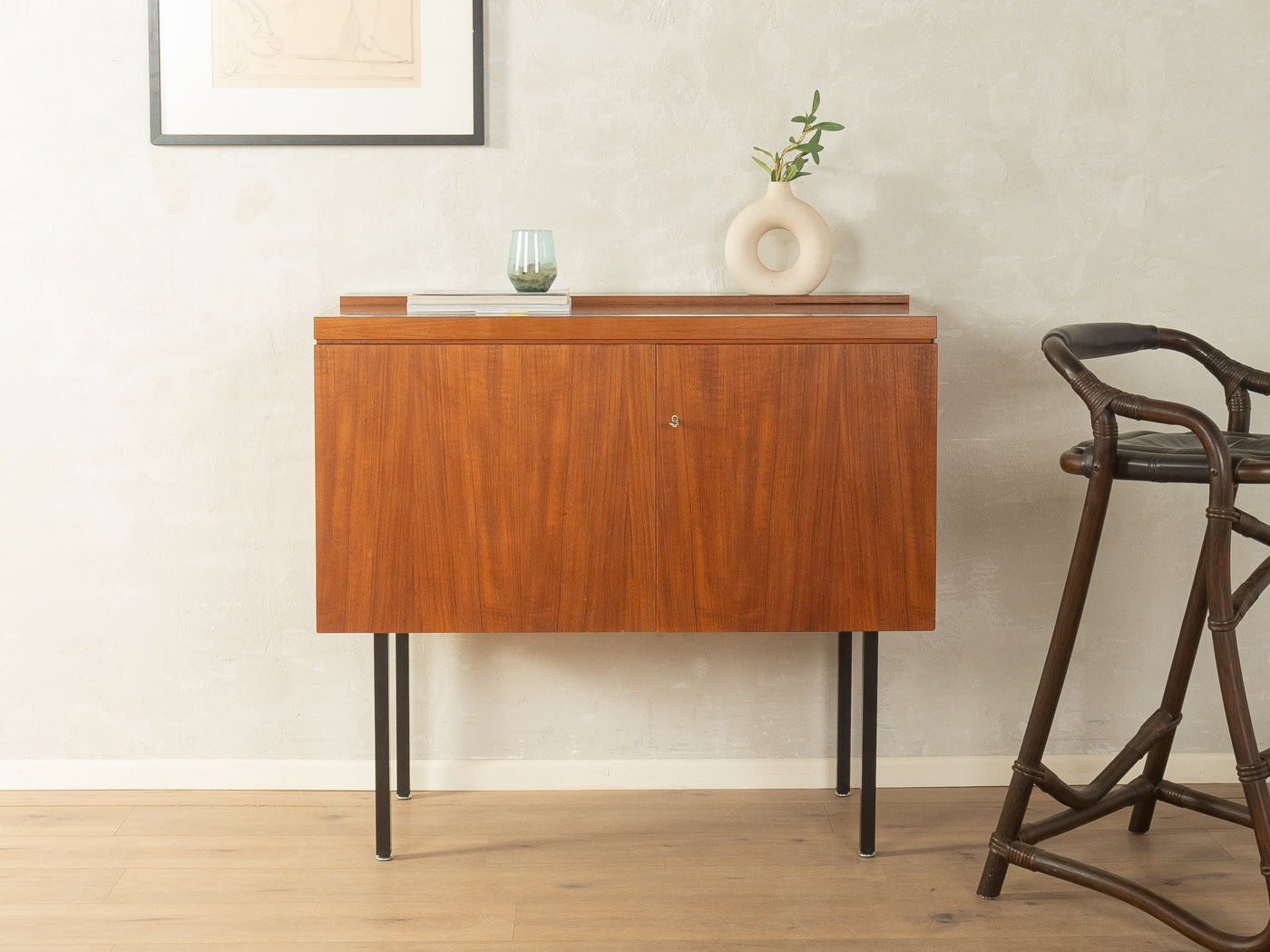 Exclusive home bar