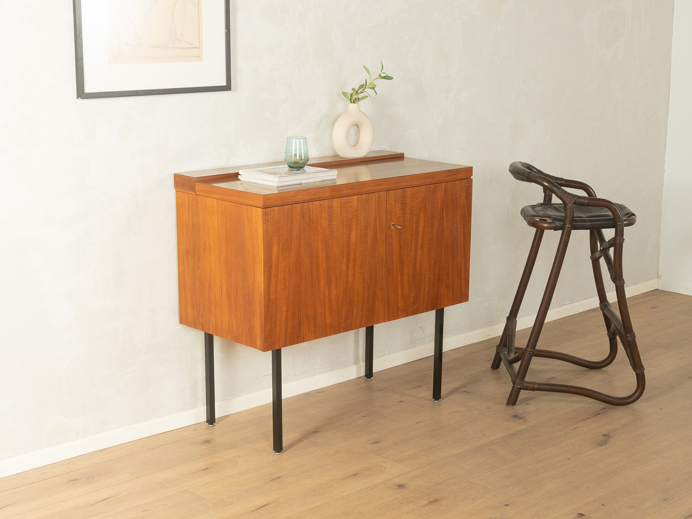 Exclusive home bar