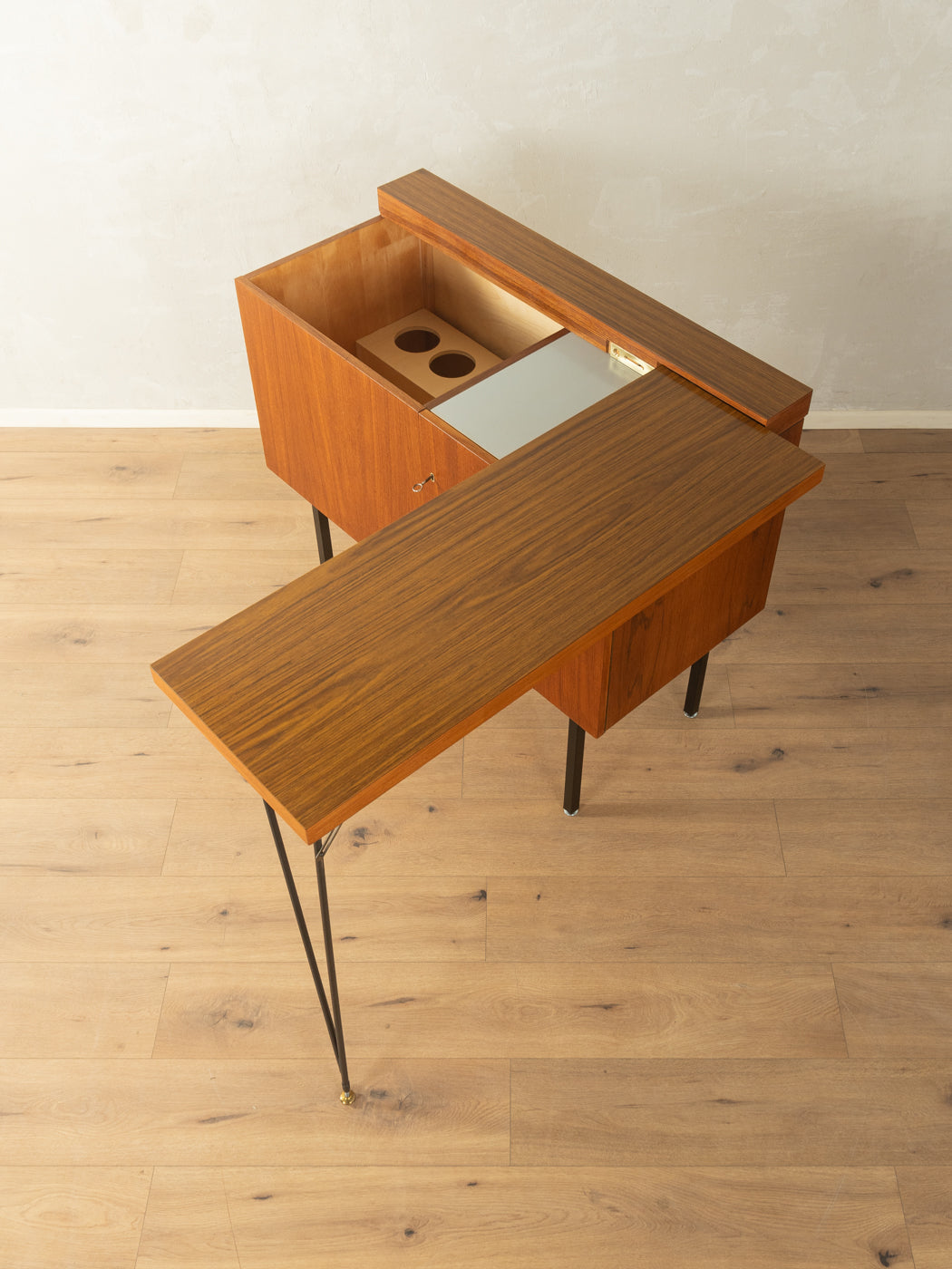 Exclusive home bar