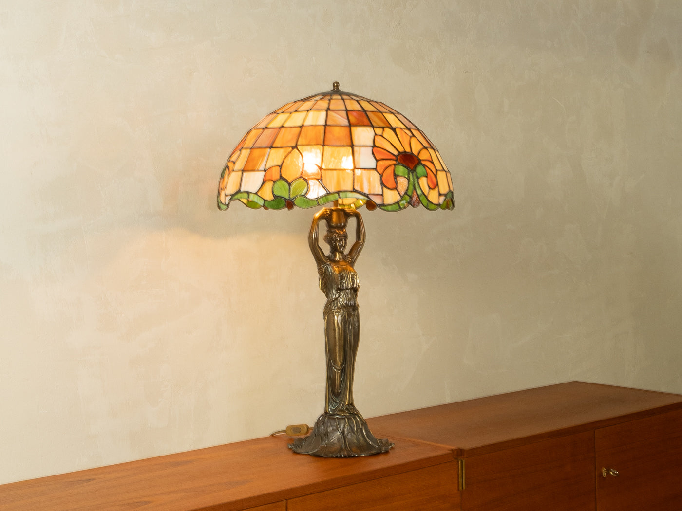 Art Nouveau Tiffany table lamp