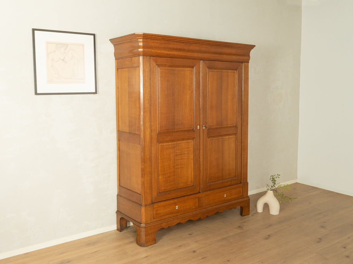 Antiker Kleiderschrank aus Eichenholz - Bild 2