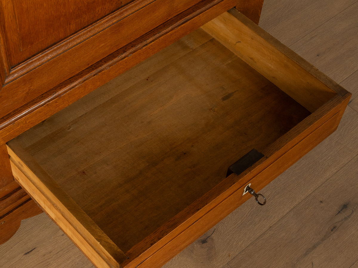 Antiker Kleiderschrank aus Eichenholz - Bild 6