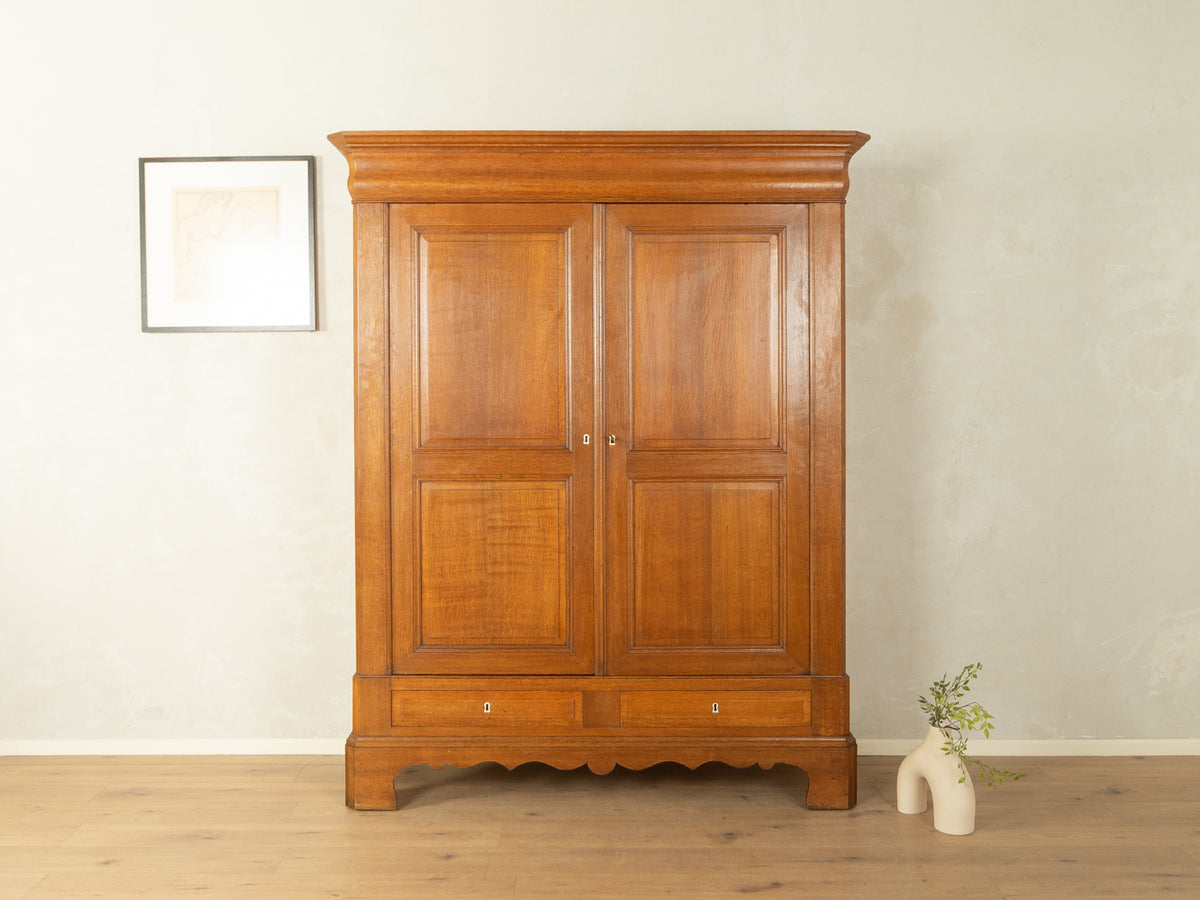 Antiker Kleiderschrank aus Eichenholz - Bild 3