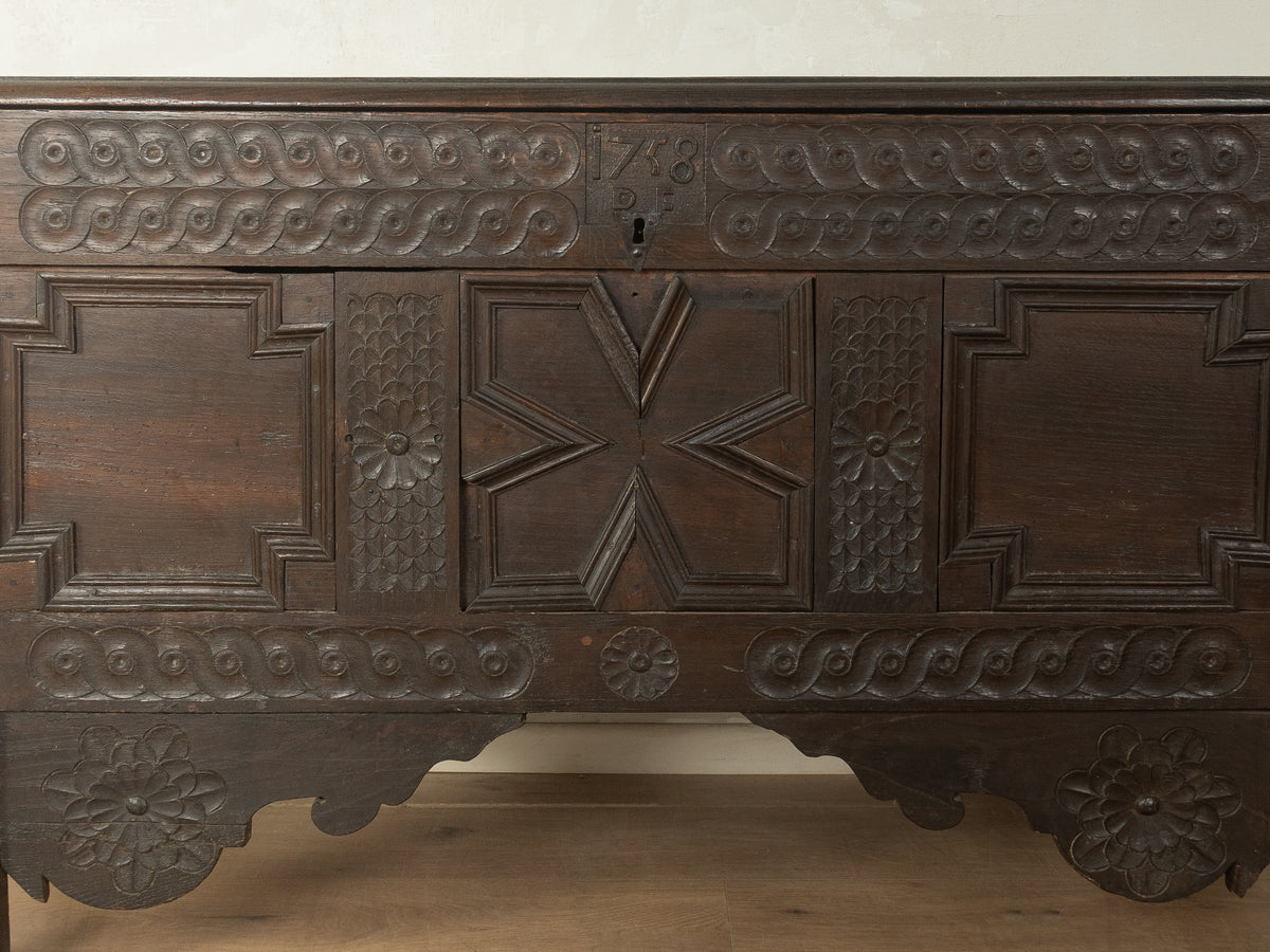 Grafschaften-Truhe aus Eiche von 1748 - Bild 9
