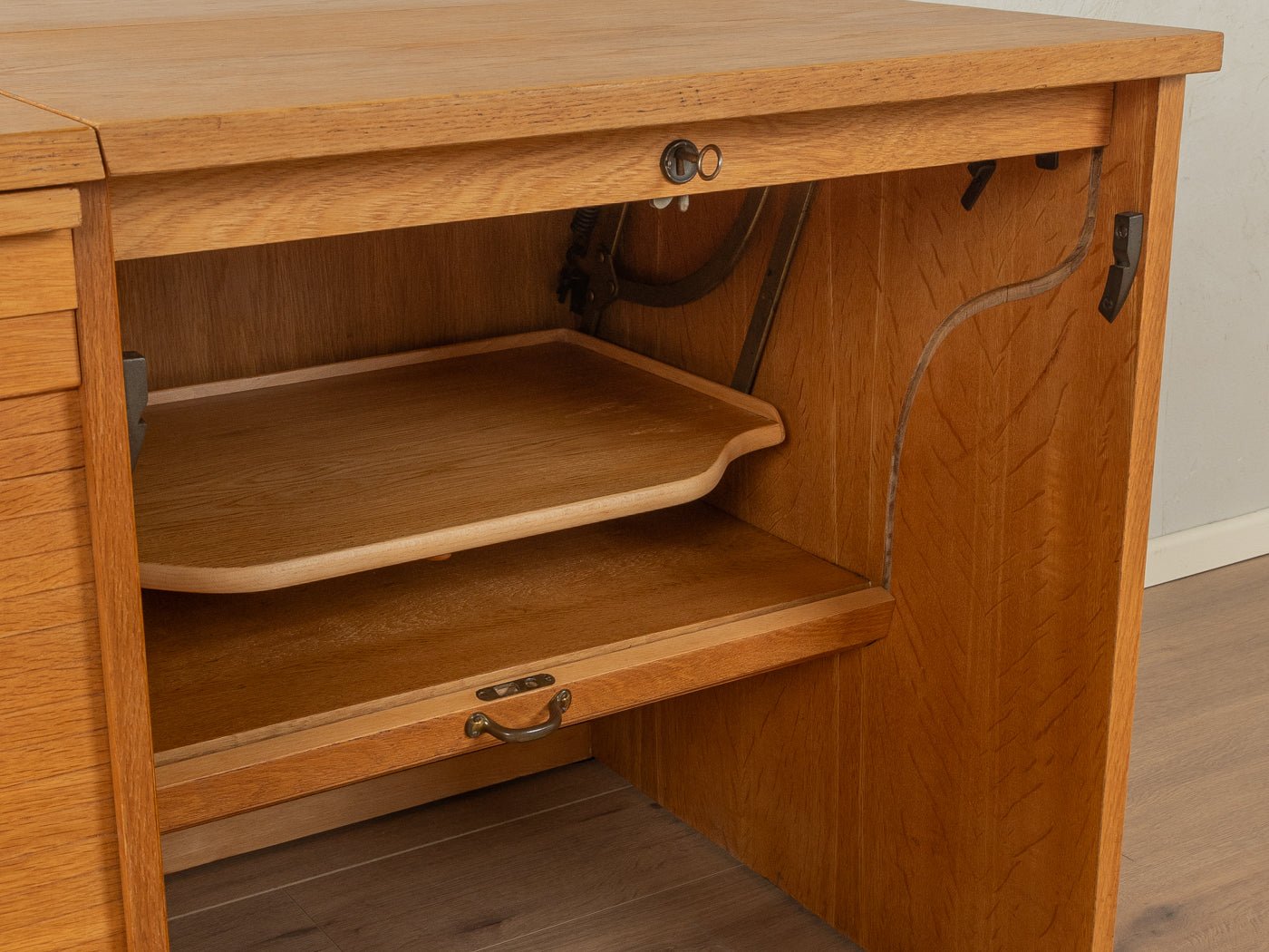 1950er Jahre Schreibtisch - Mid Century Friends - Vintage - Retro - Mid Century