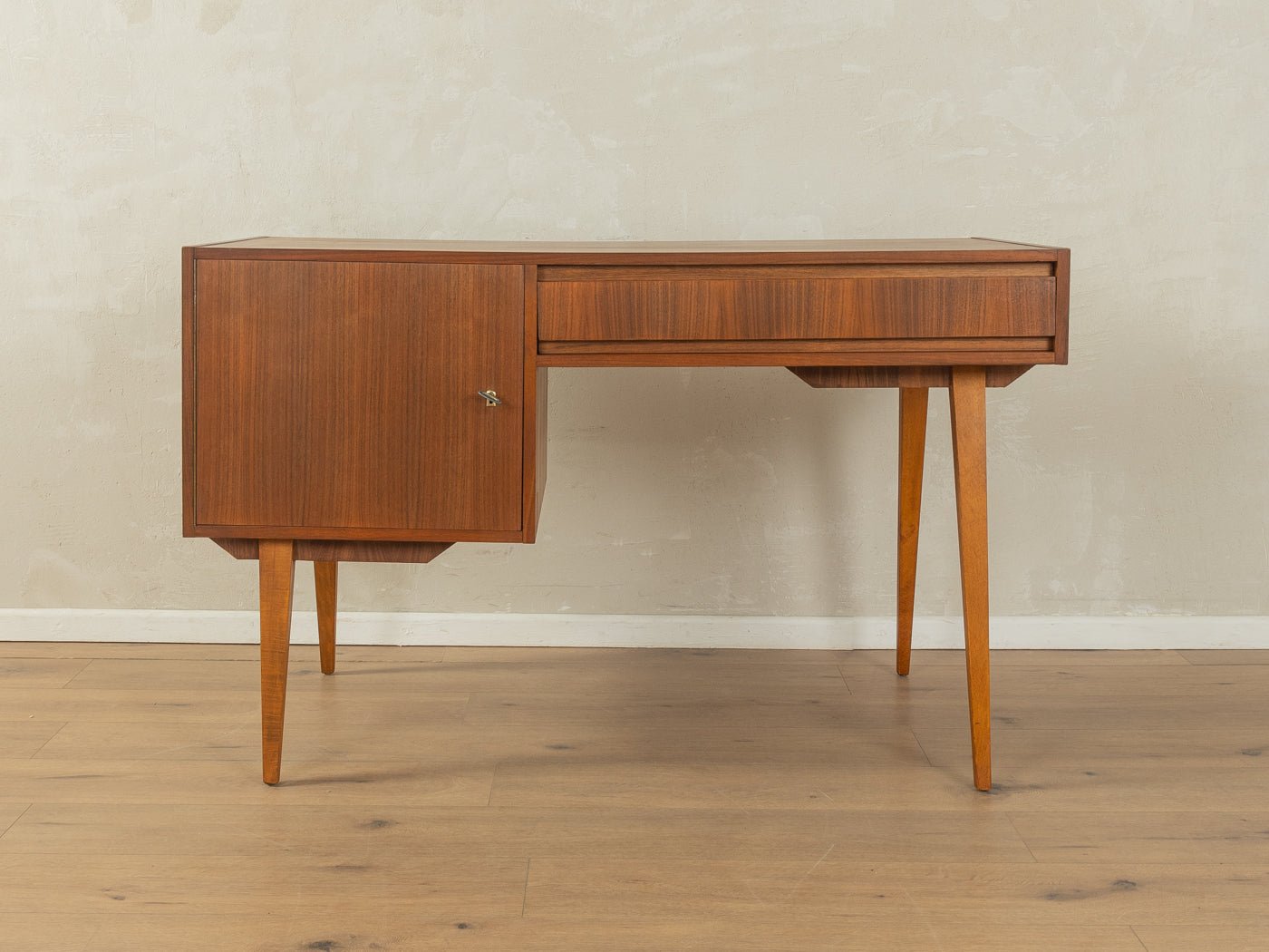 1950er Jahre Schreibtisch - Mid Century Friends - Vintage - Retro - Mid Century
