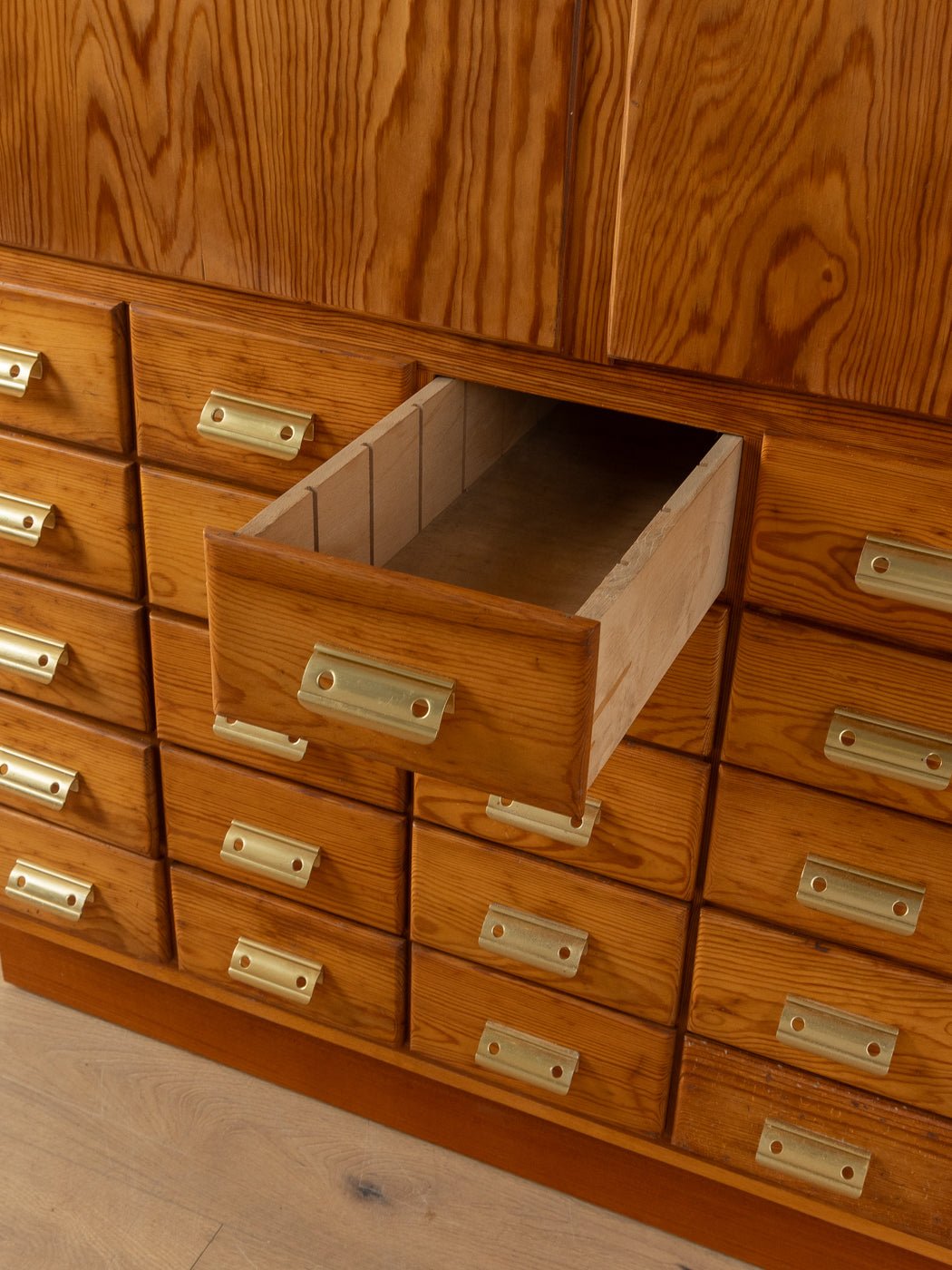 1950er Jahre Schubladenschrank - Mid Century Friends - Vintage - Retro - Mid Century