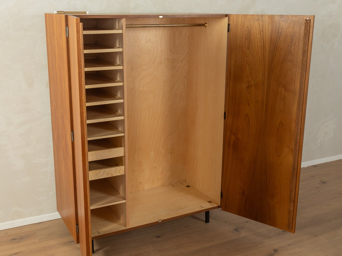 1960er Jahre Kleiderschrank - Mid Century Friends - Vintage - Retro - Mid Century