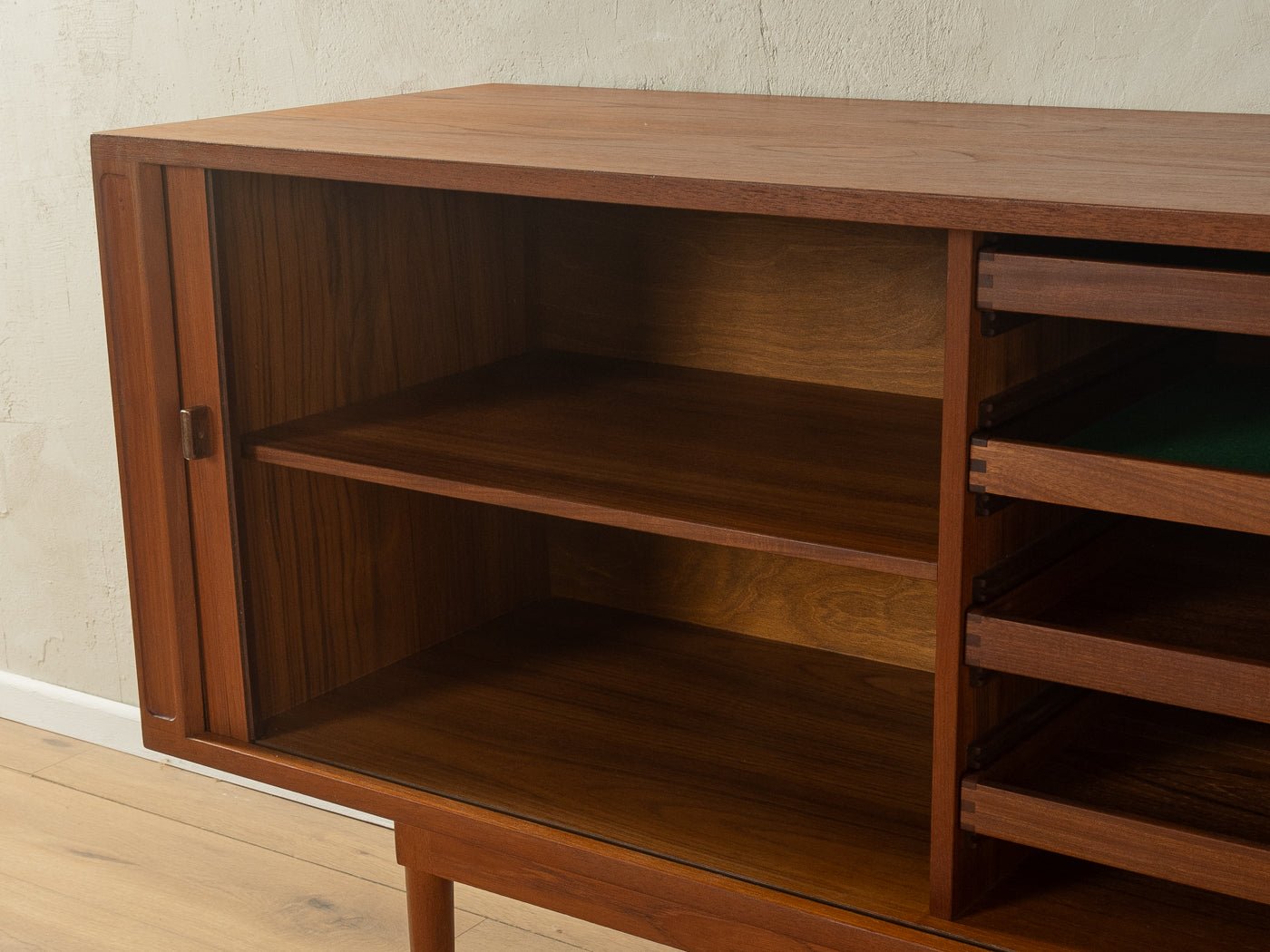 1960er Jahre Sideboard, Peter Løvig Nielsen - Mid Century Friends - Vintage - Retro - Mid Century