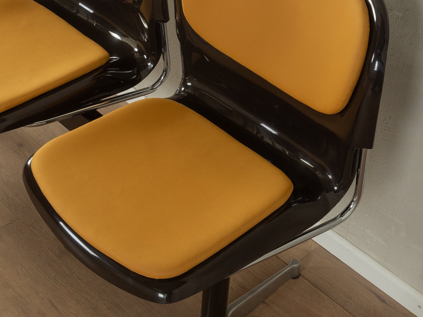 1970er Jahre Wartebank, Drabert - Mid Century Friends - Vintage - Retro - Mid Century