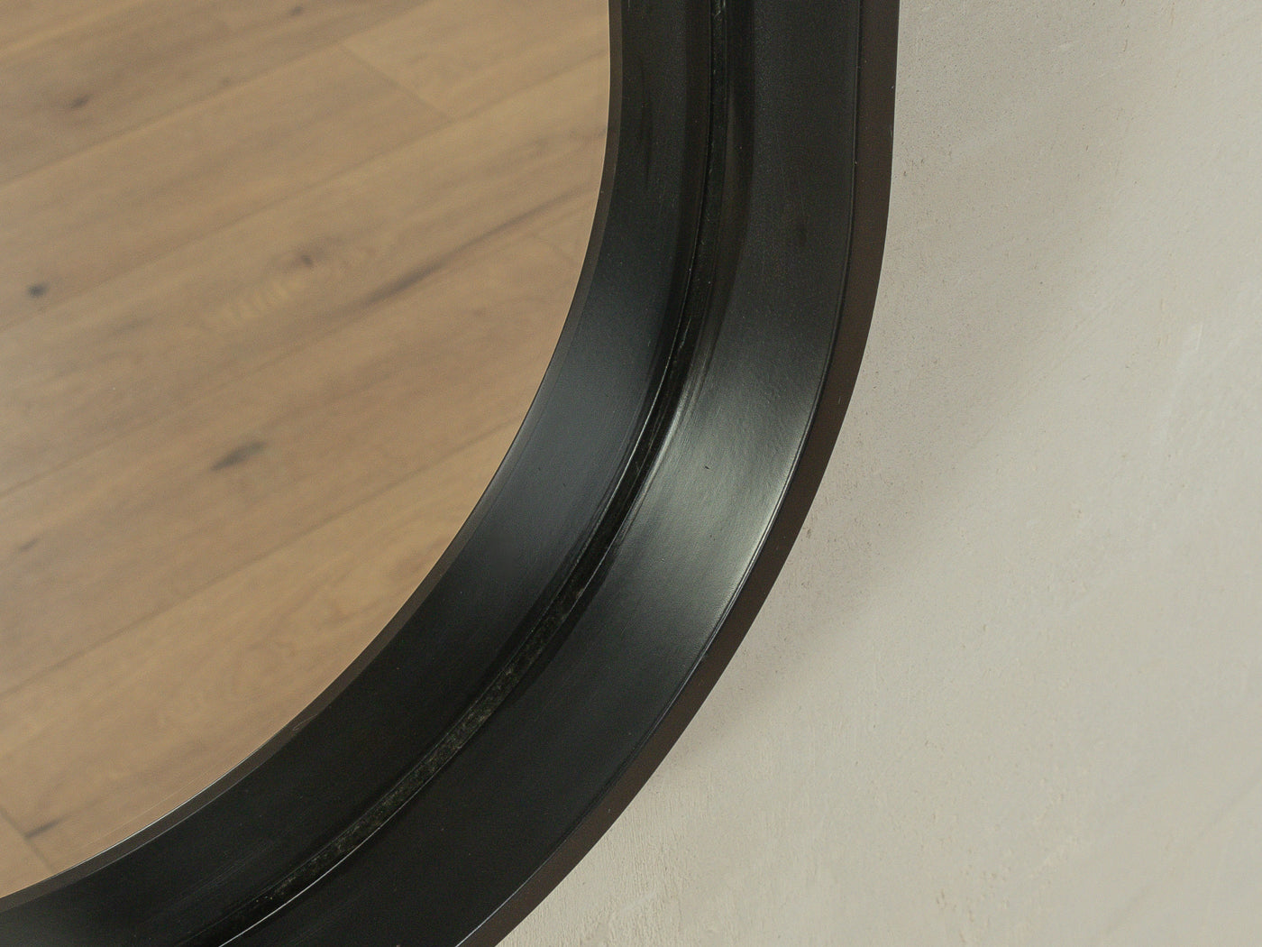 Postmodern mirror