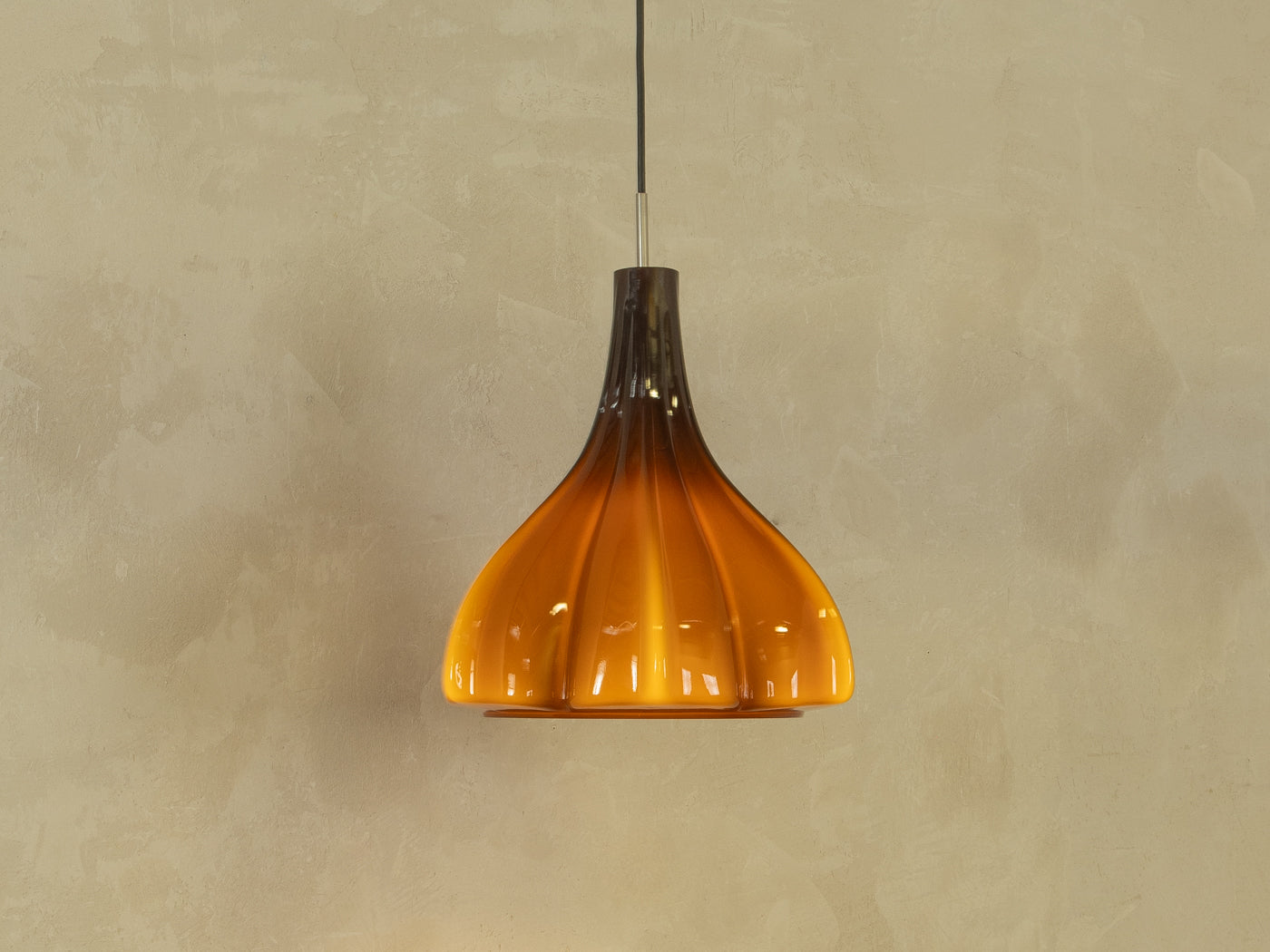 1970er Jahre Blumenförmige Deckenlampe, Peill & Putzler