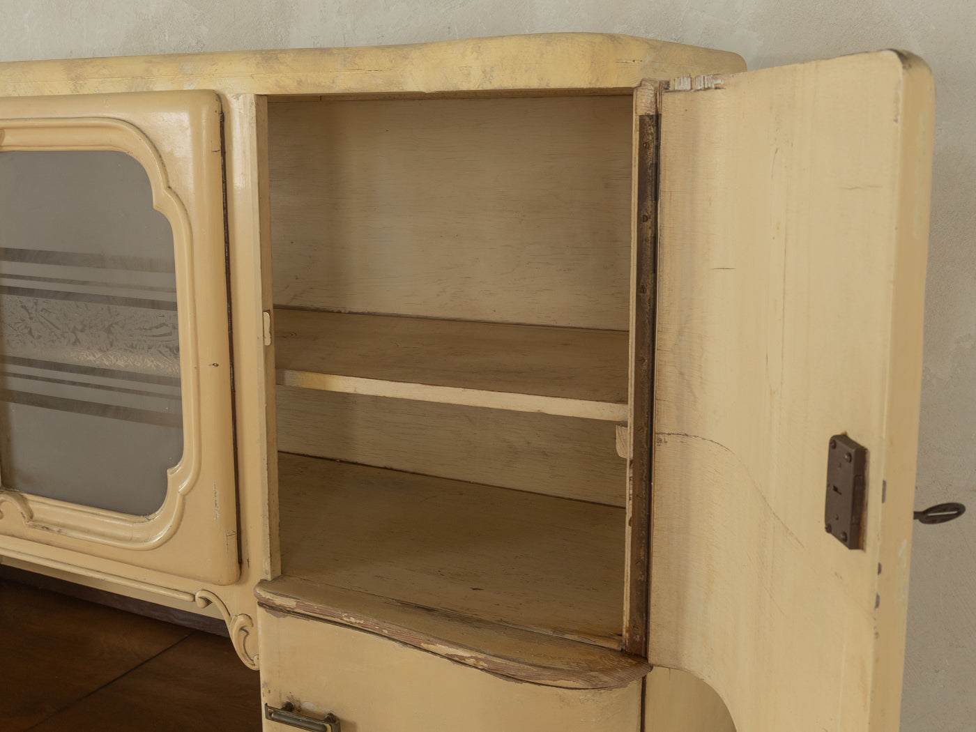 1920er Jahre Art Déco Küchenschrank