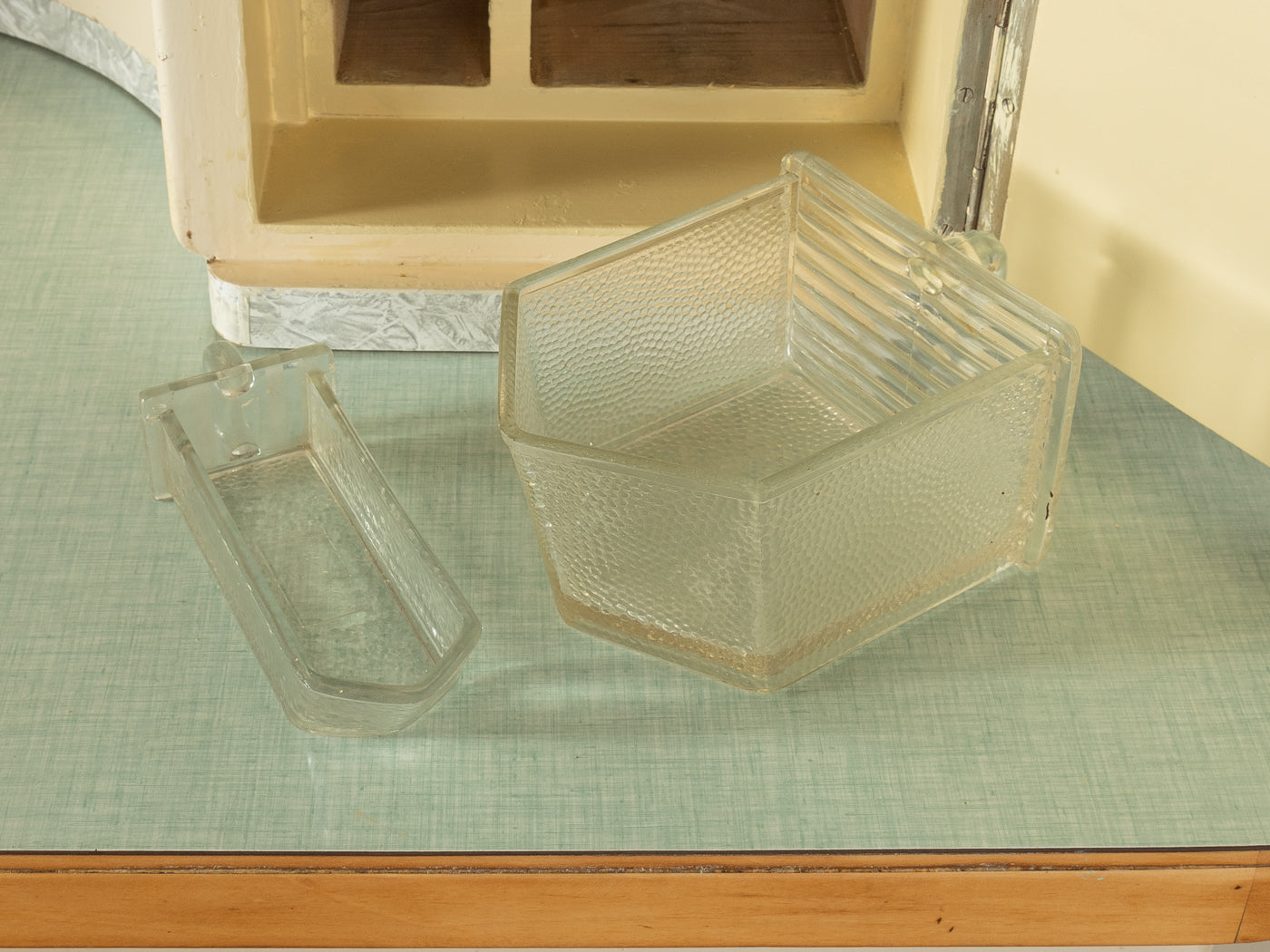 Einzigartiger Art Déco Küchenschrank