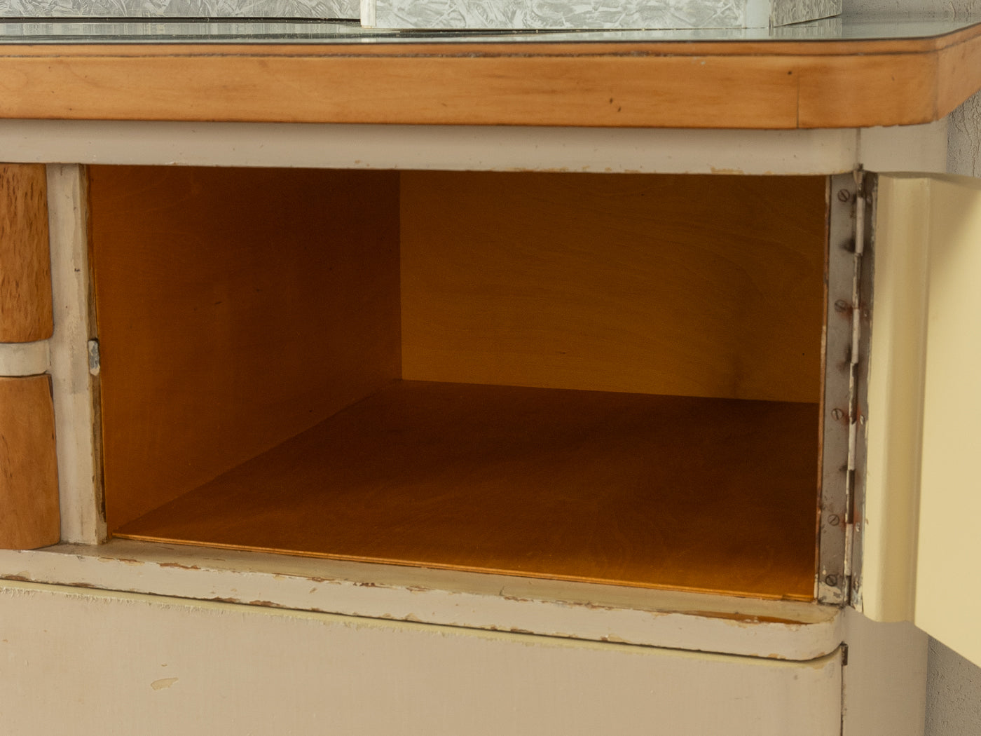 Einzigartiger Art Déco Küchenschrank