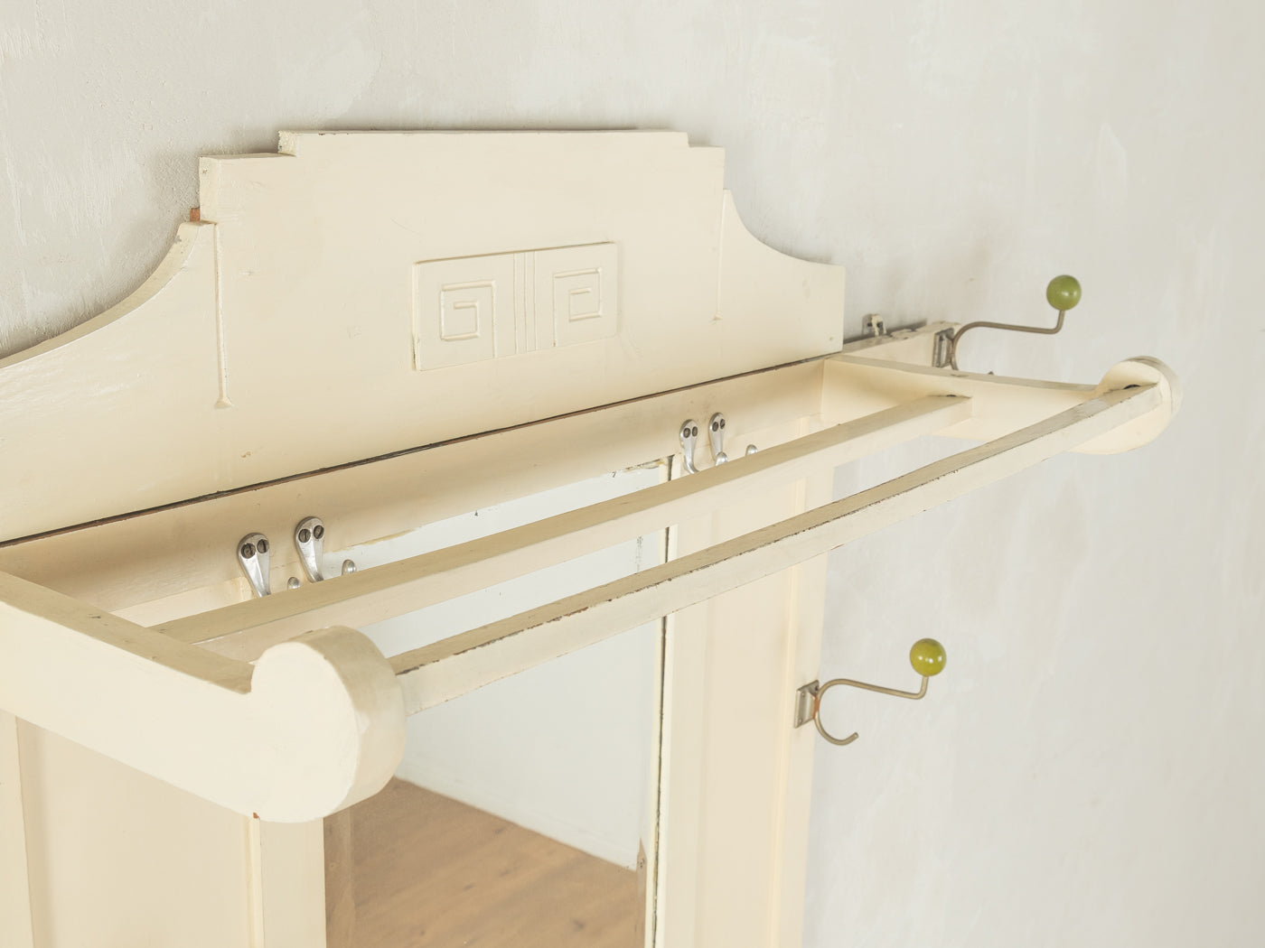 Art Déco Garderobe