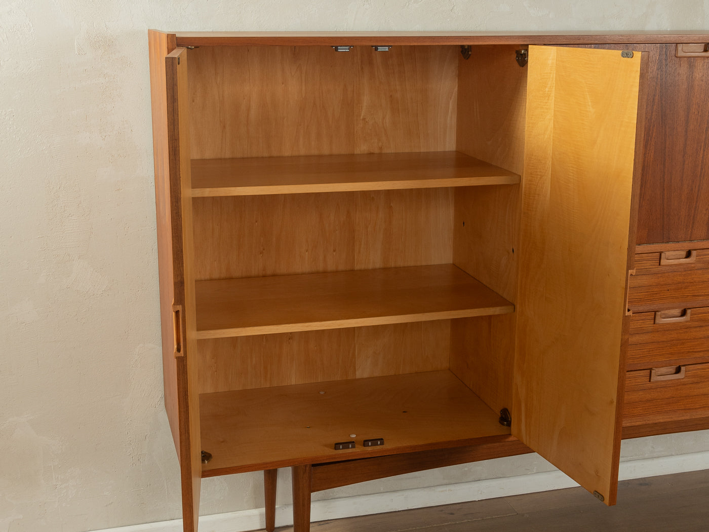 1960er Jahre Highboard, Musterring