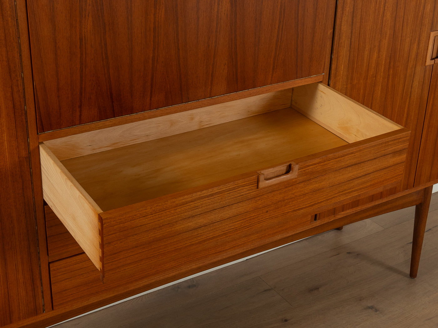 1960er Jahre Highboard, Musterring