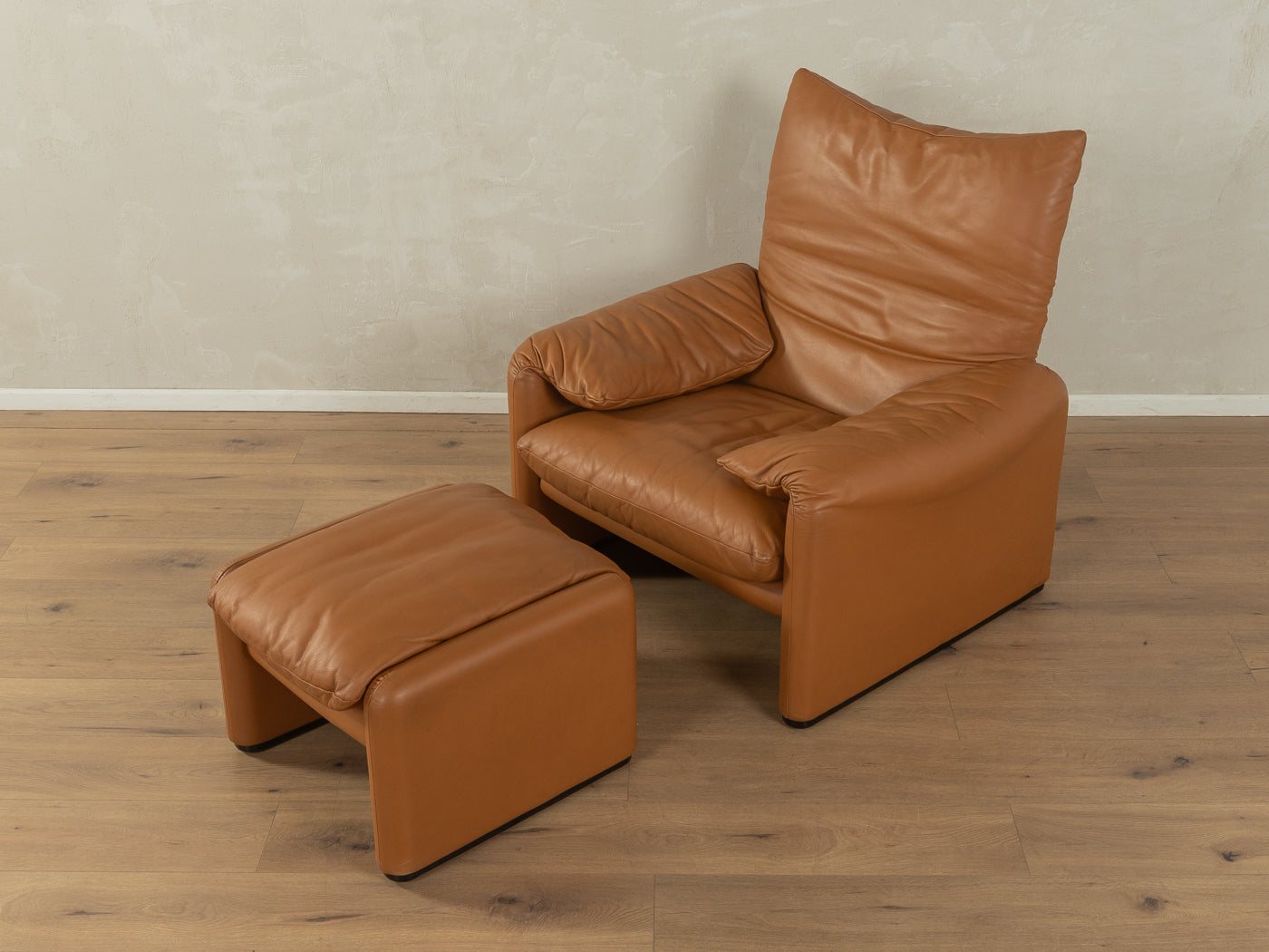 675 MARALUNGA Sessel & Ottomane, Vico Magistretti, Cassina