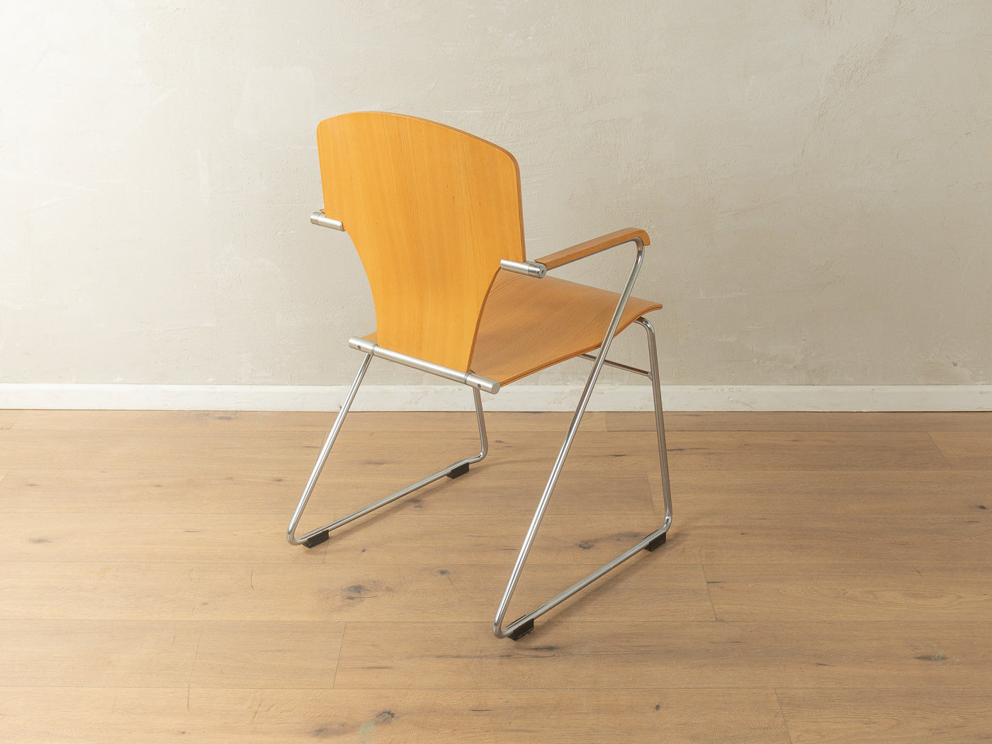 EGOA 300 swing chairs, Josep Mora, Stua