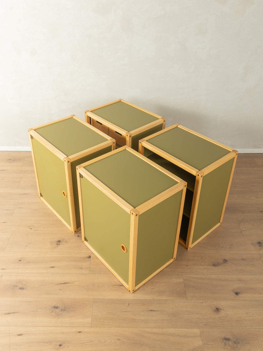 Flötotto chests of drawers