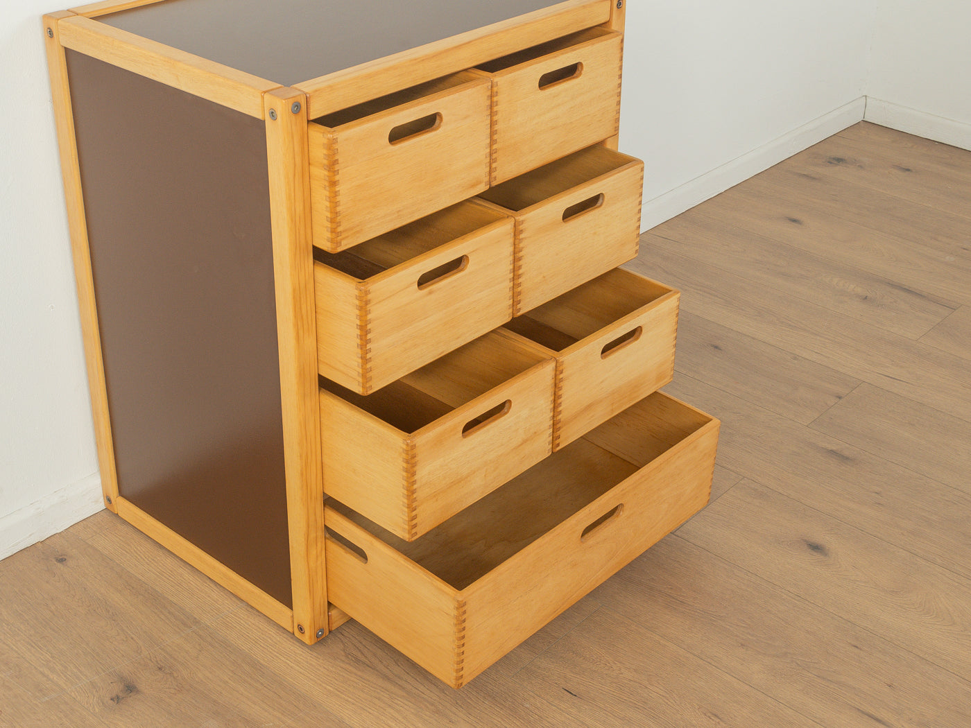Flötotto chest of drawers