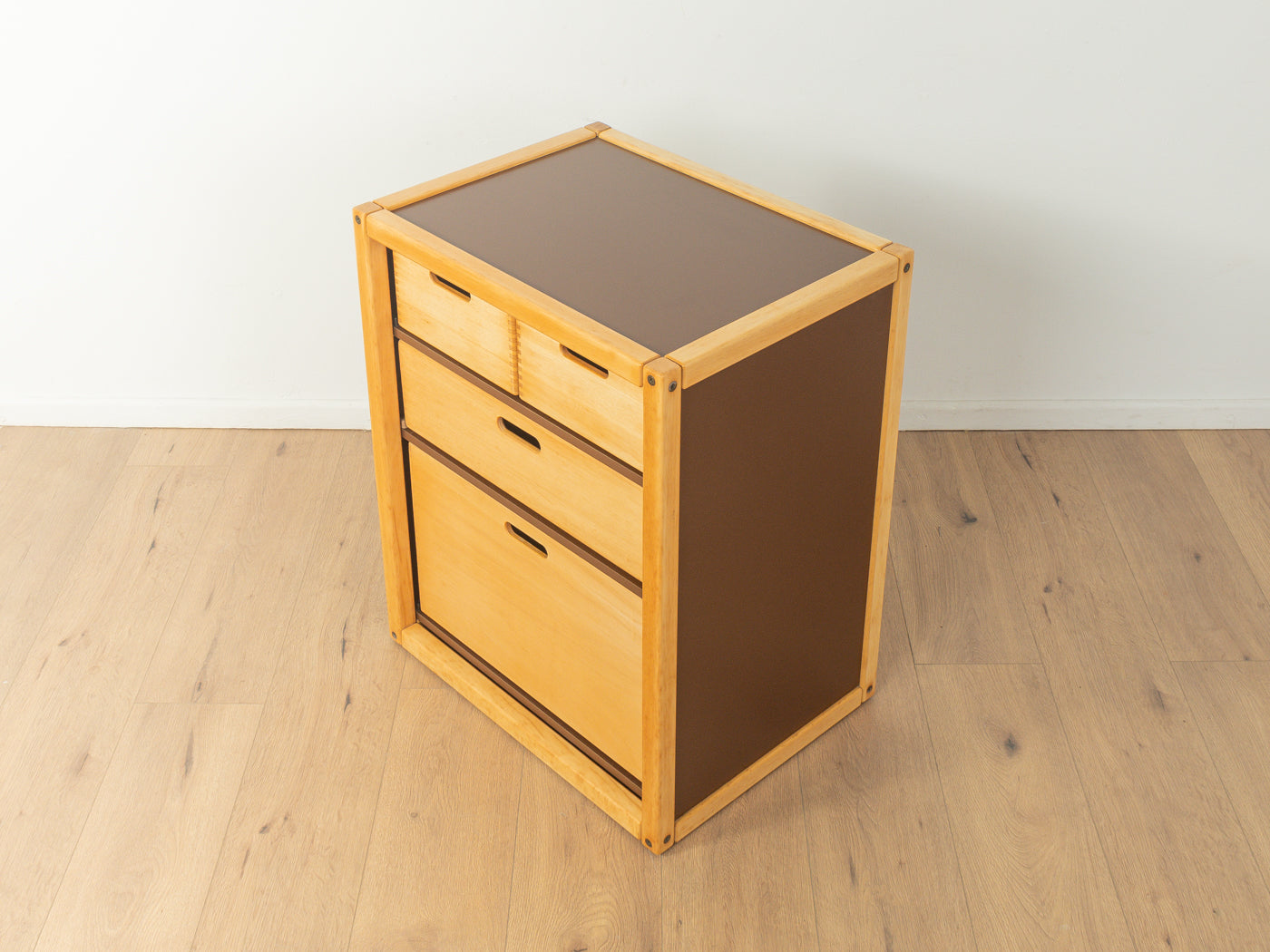 Flötotto chest of drawers