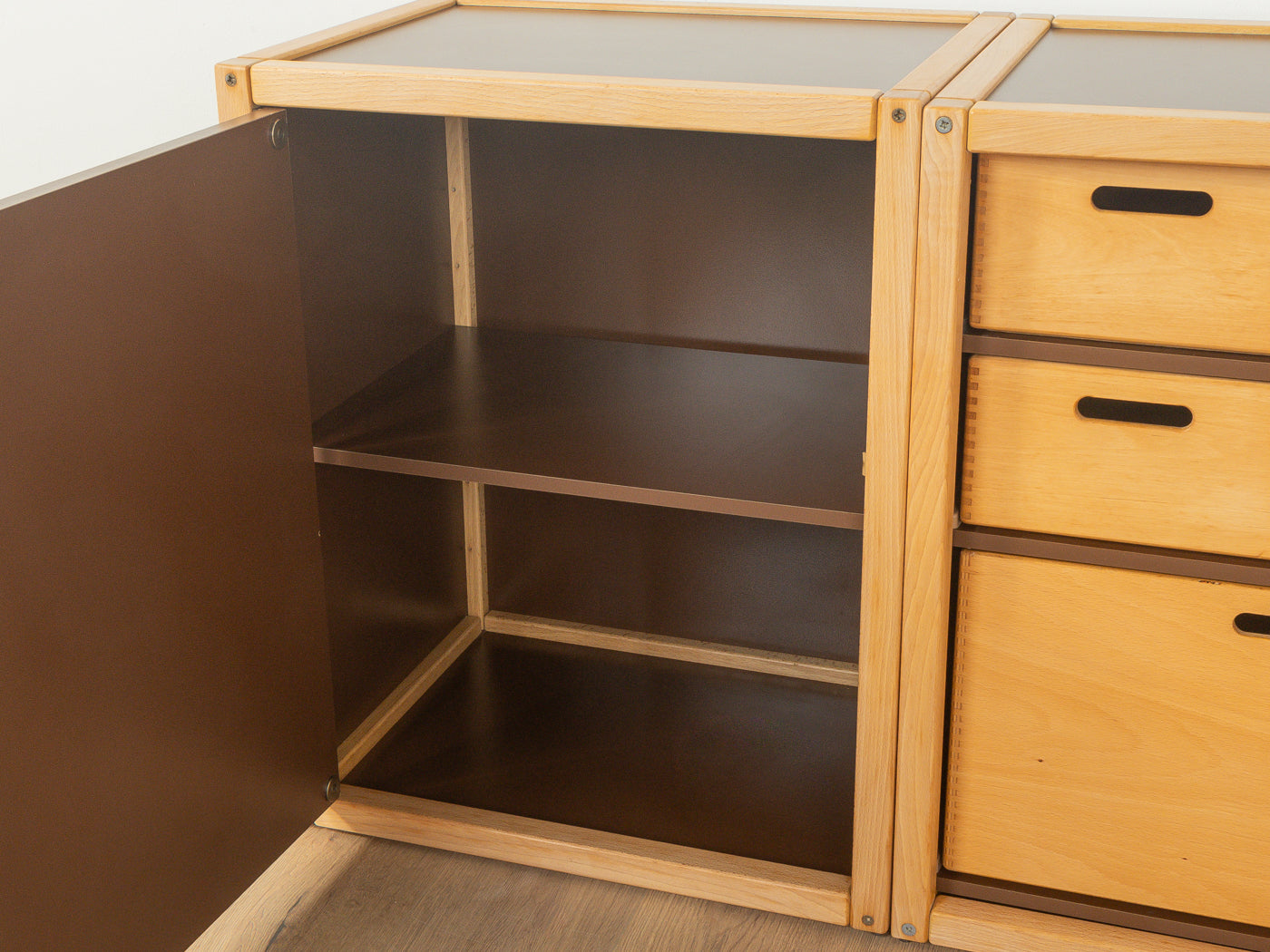 Flötotto chest of drawers