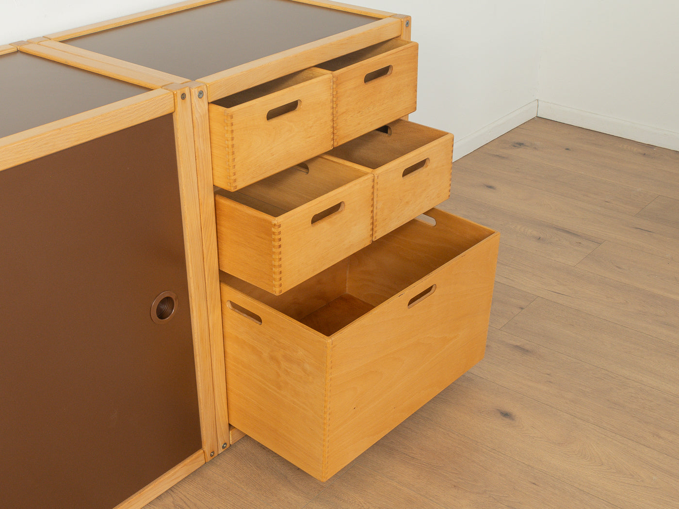 Flötotto chest of drawers