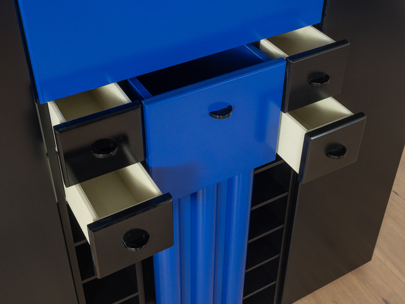 Postmoderner Barschrank von Peter Maly für interlübke