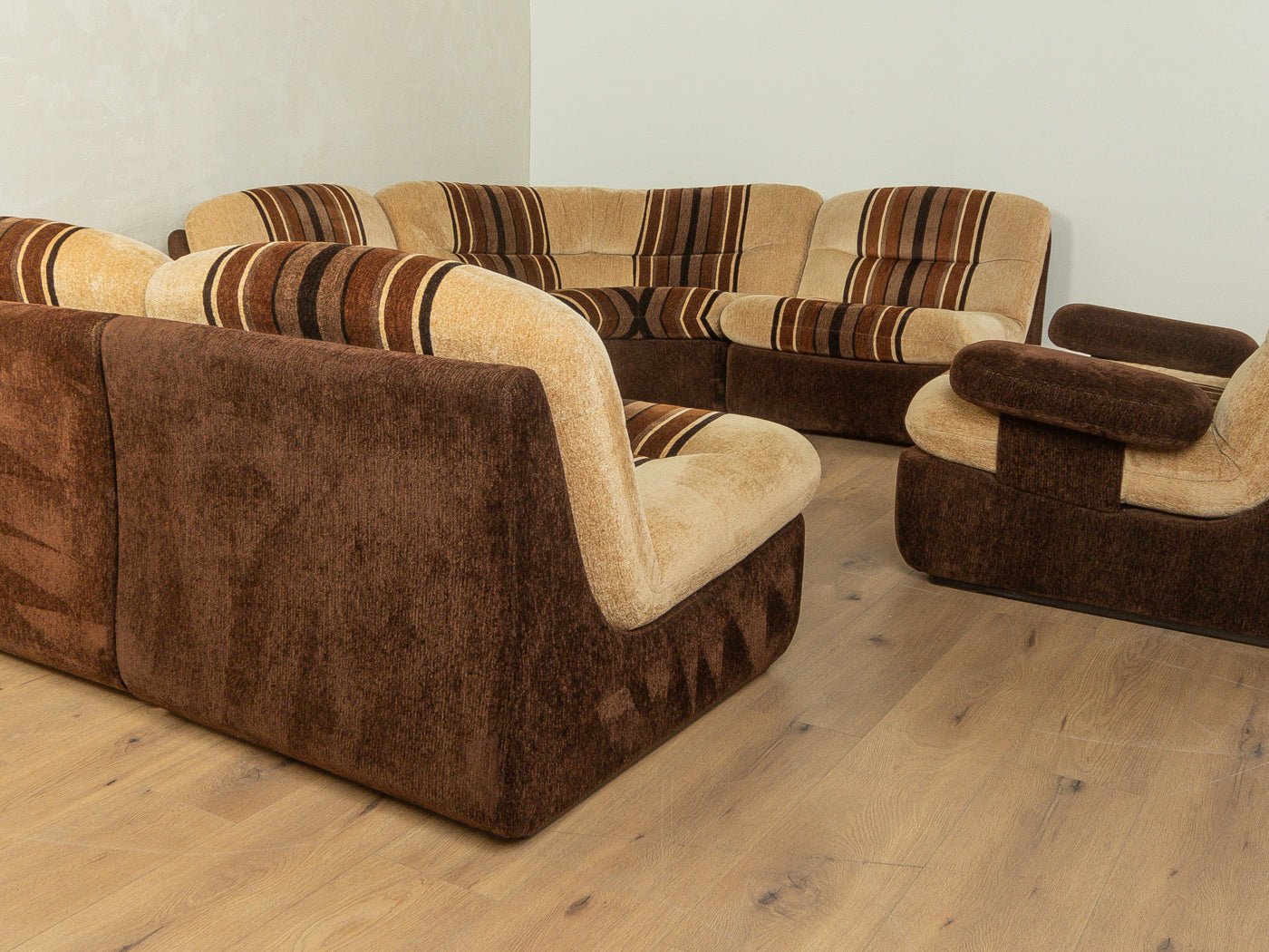 1970s seating group