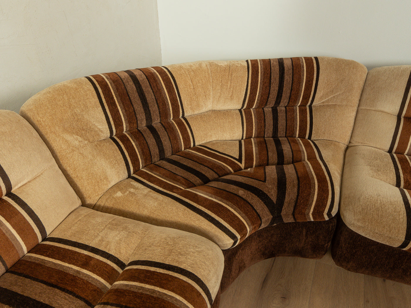 1970s seating group