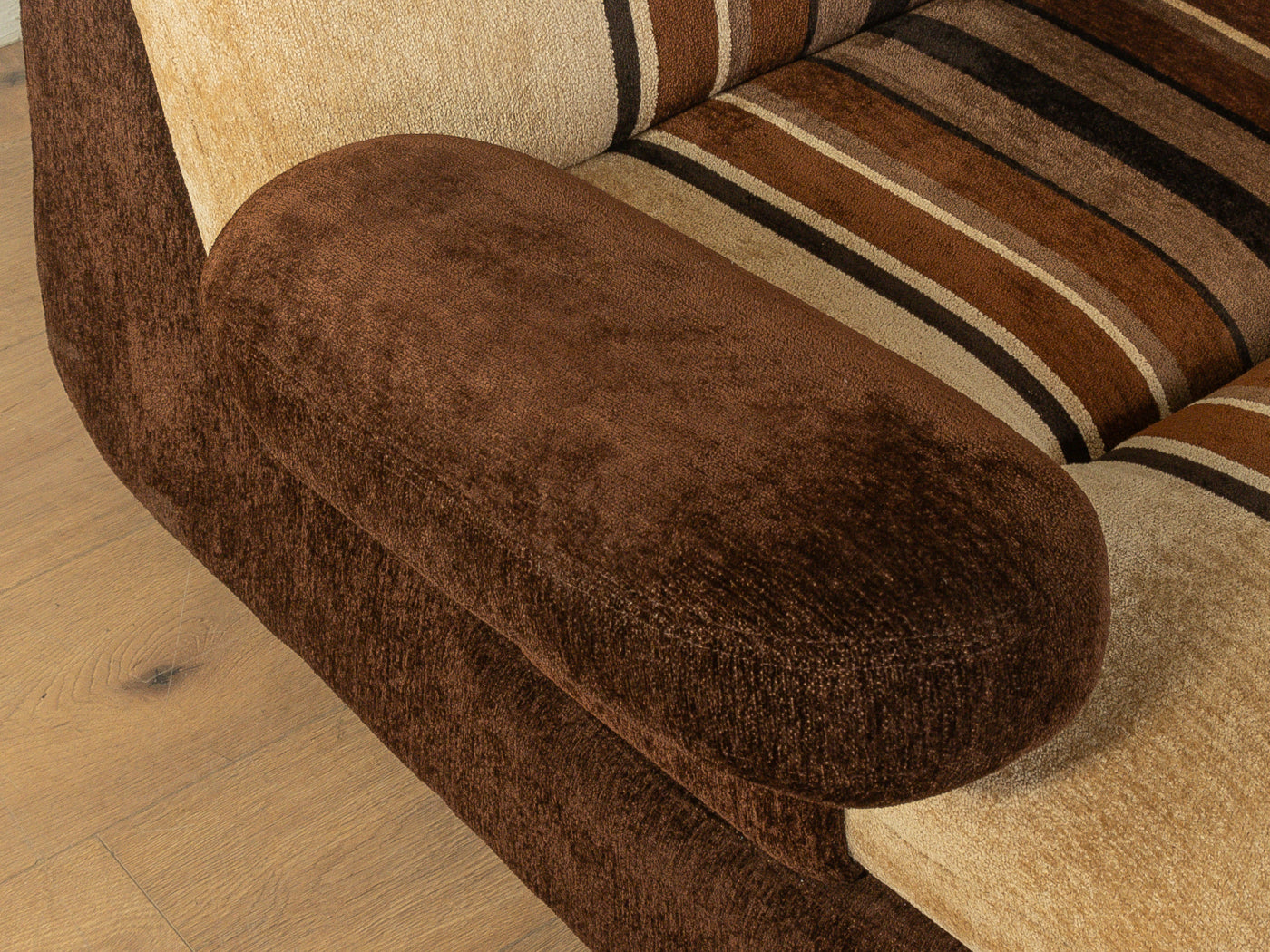 1970s seating group