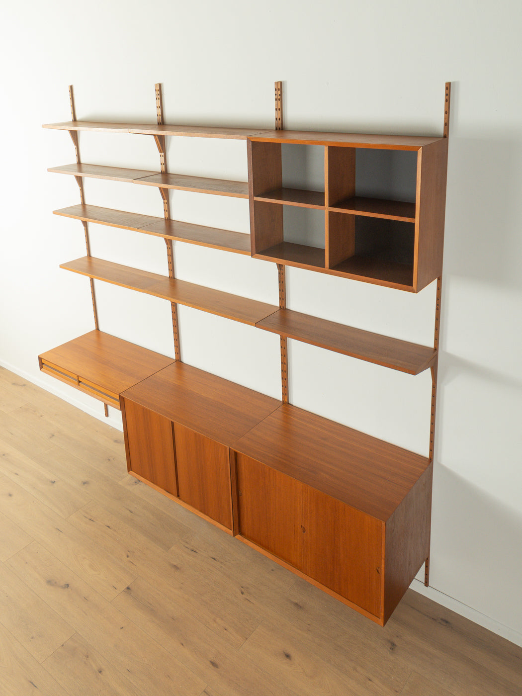 1960er Jahre Wandregal, Poul Cadovius